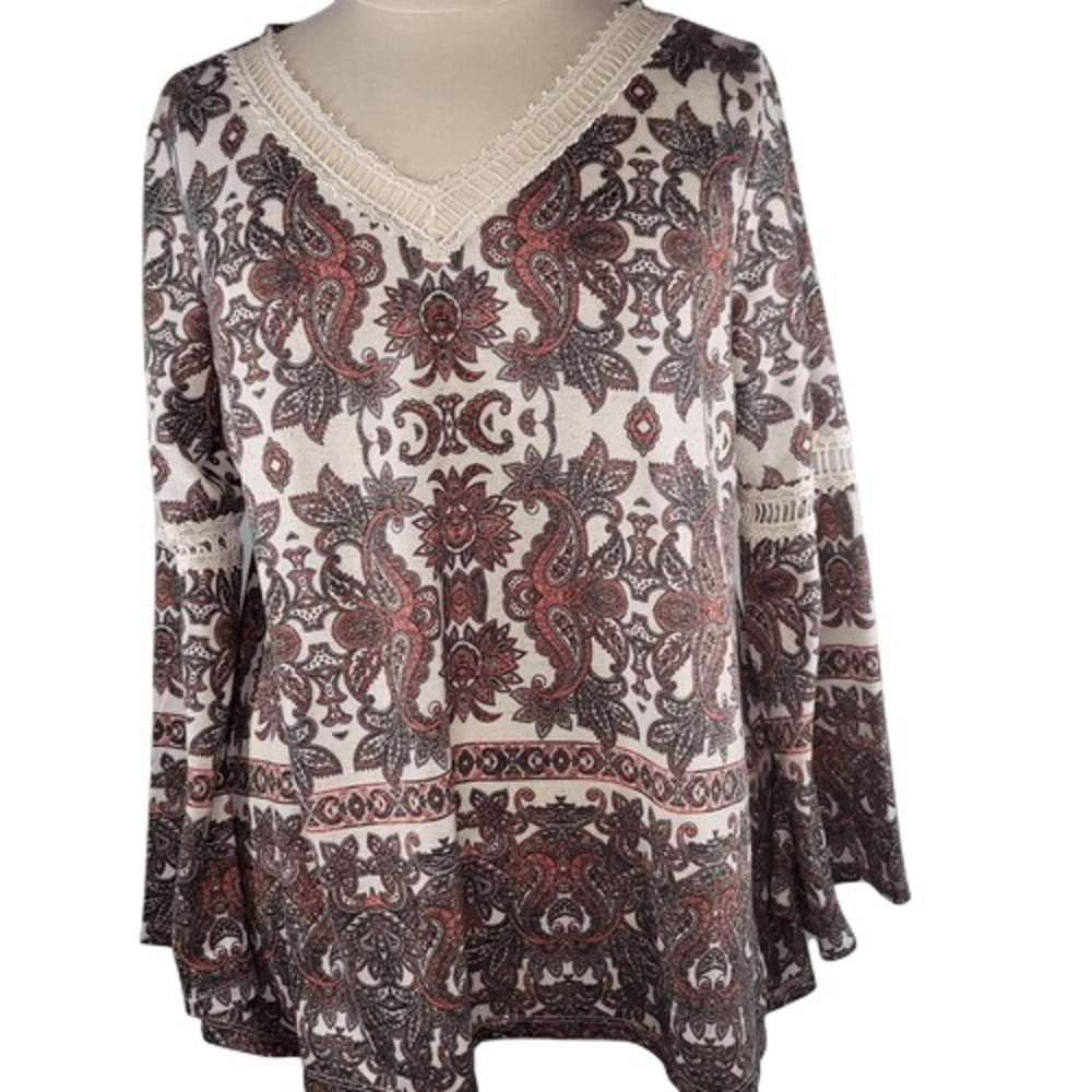 Signature Studio Red & Black‎ Graphic 3/4 Sleeve Blouse